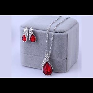 Silver crystal jewelry set